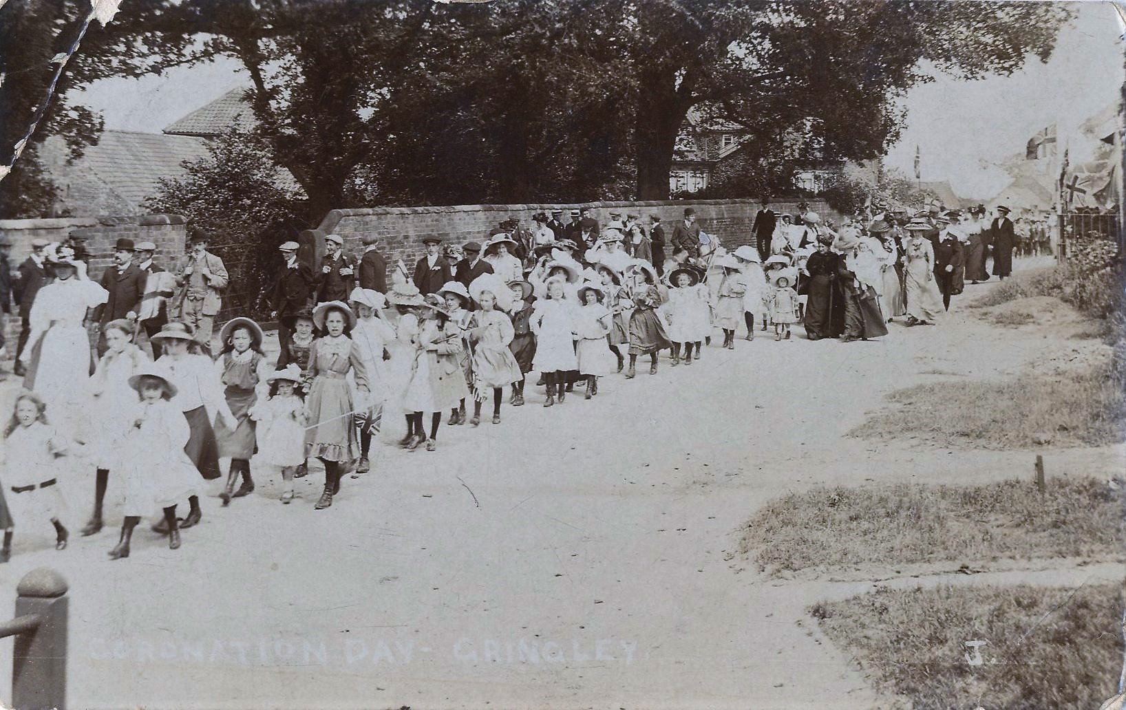 Gringley Postcard Coronation Children 1911 enhanced 3