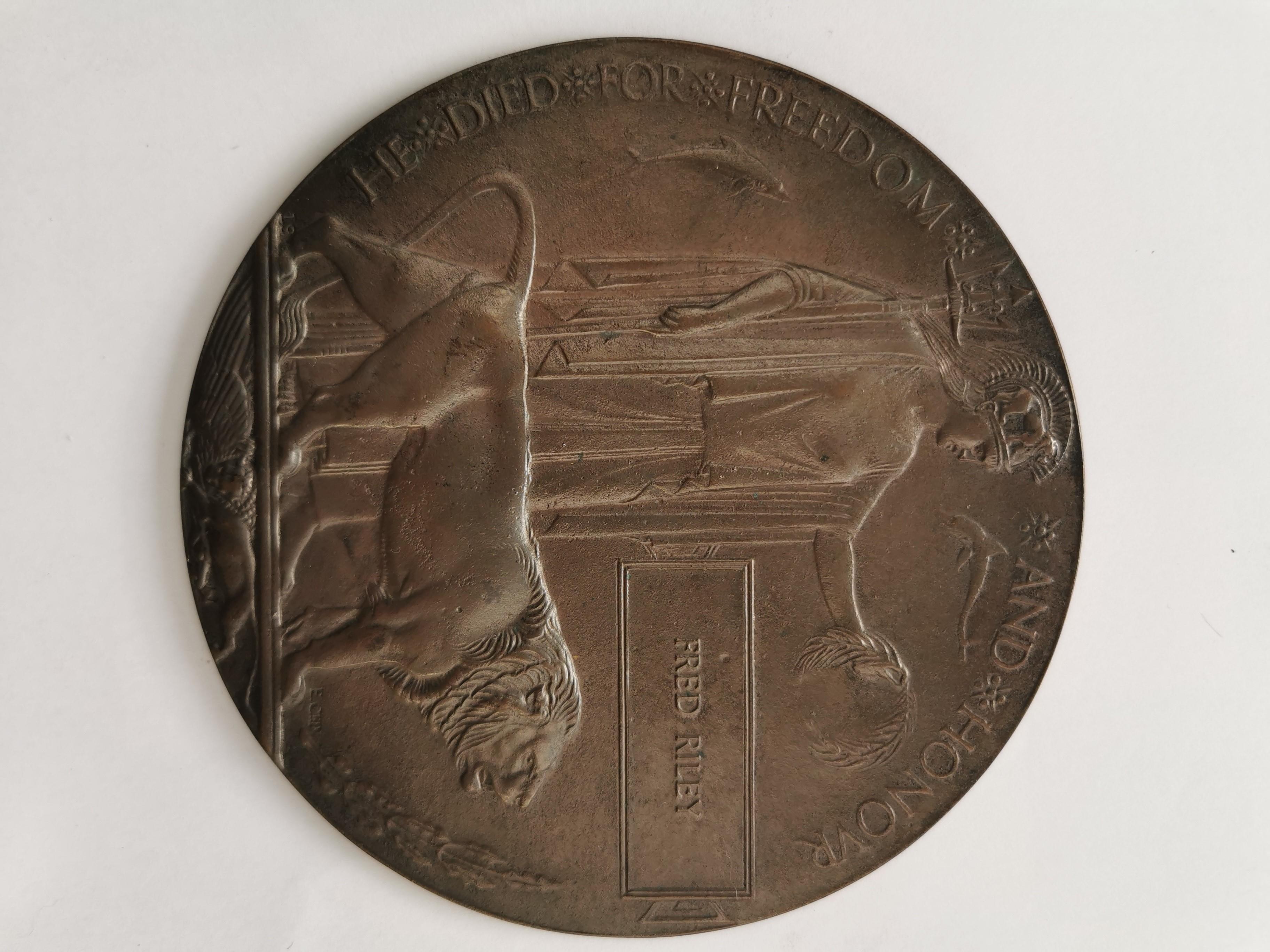 Riley medal plaque Re